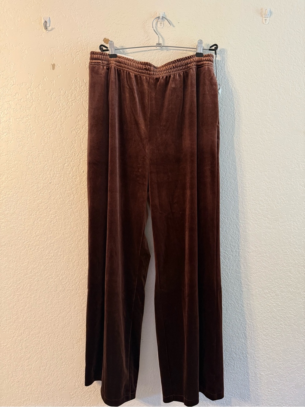 Uniqlo Soft Velour Pants